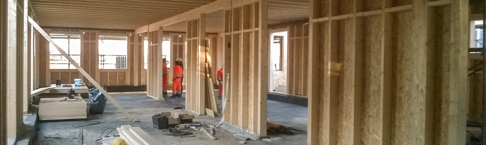 Costruzione casa in legno con pannelli XLAM